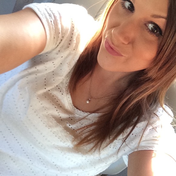 ☀️H&M Top☀️ - Picture 2 of 3