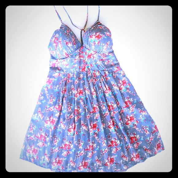 Medium short dress