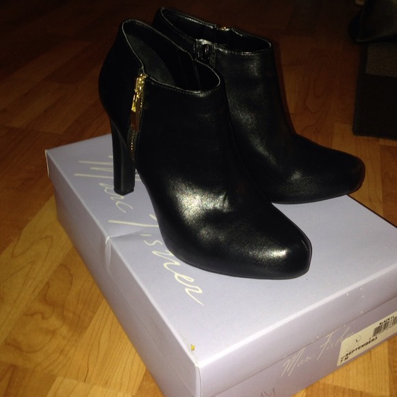 Marc Fisher Black Shooties