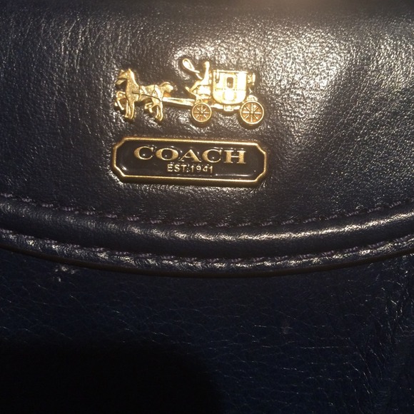 🚫SOLD 🚫Authentic coach wallet! - Picture 2 of 3