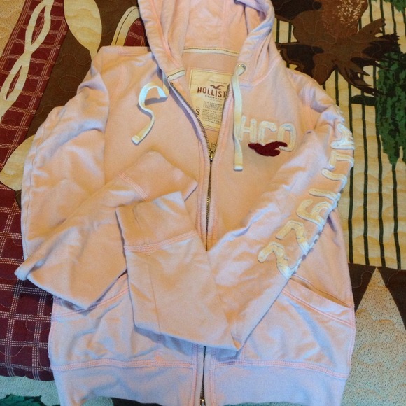 Hollister zip-up hoodie💕