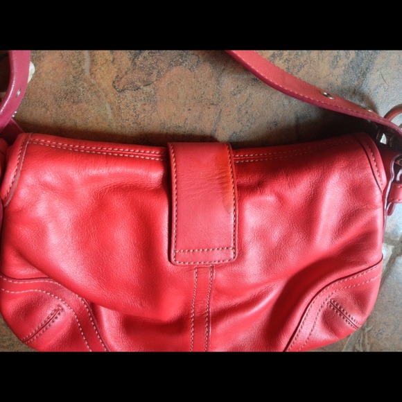 Reposh Coach Bag. Sold! - Picture 4 of 4