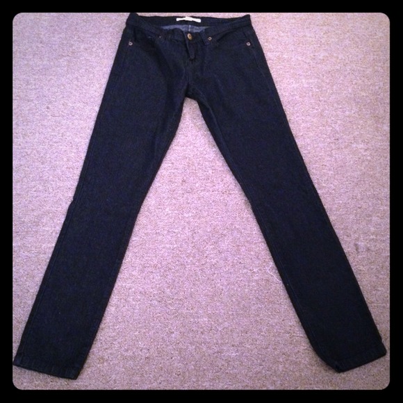 ✨Forever 21 Dark Blue Denim Skinny Jeans✨
