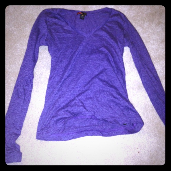 Long sleeve purple tee