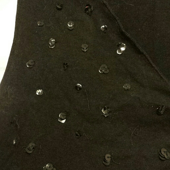 Top - Picture 2 of 3
