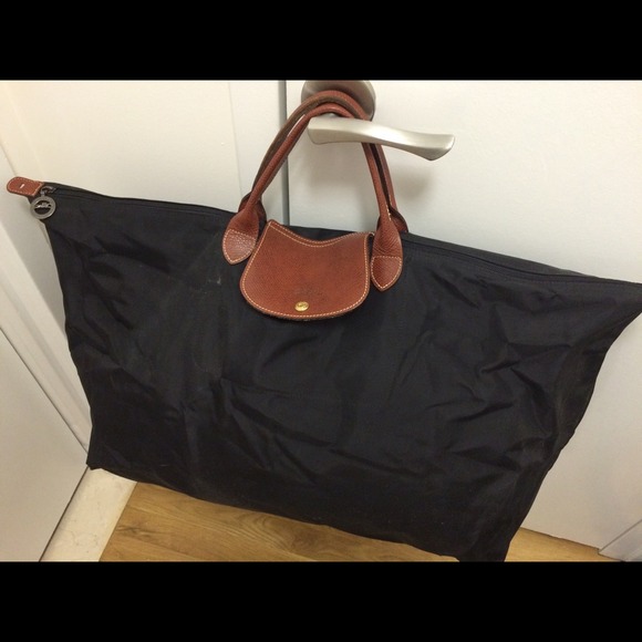 Longchamp Weekender (black)