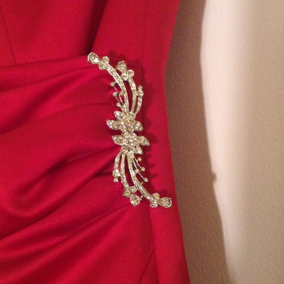 Red Satin Strapless Gown w/ Side Drape & Brooch - Picture 3 of 4
