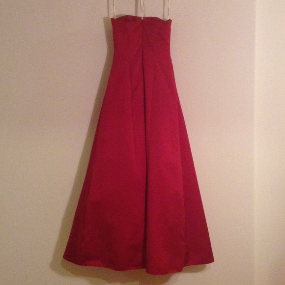 Red Satin Strapless Gown w/ Side Drape & Brooch - Picture 4 of 4