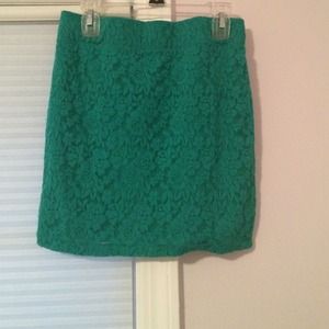 Nollie Green Lace Fitted Skirt