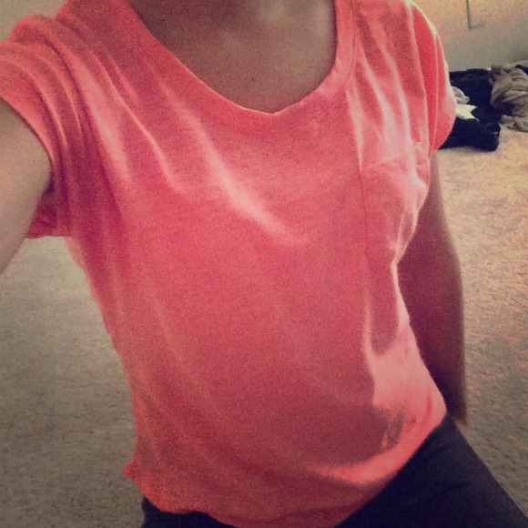 Delia's coral t shirt