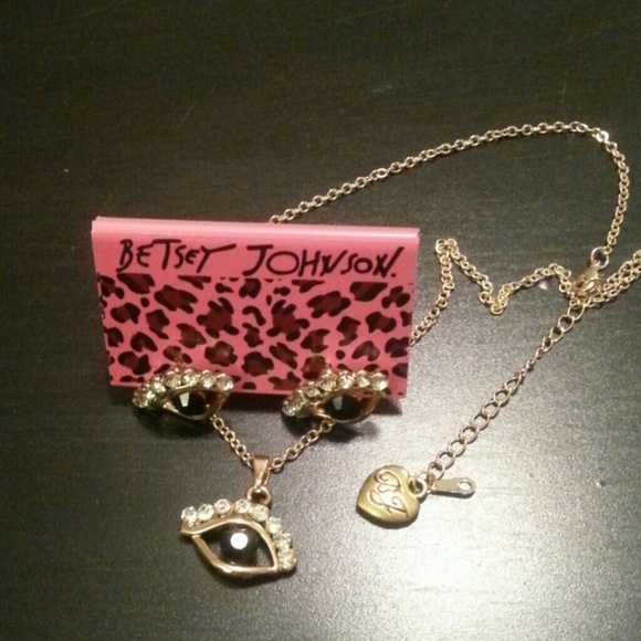 Betsey Johnson evil eye earing and necklace set.