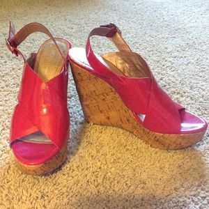 BCBG PINK WEDGE SANDLES