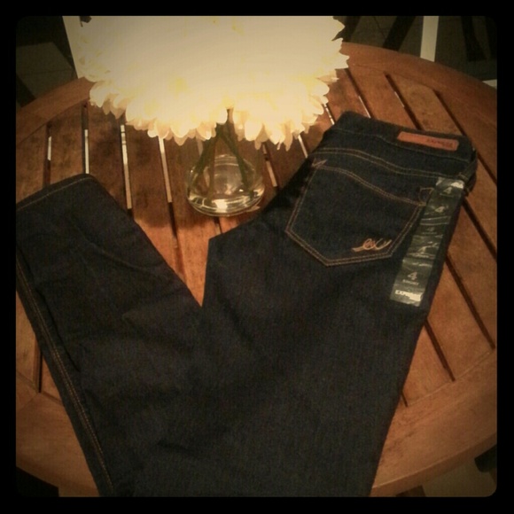 New! Express dark skinny jeans size 4