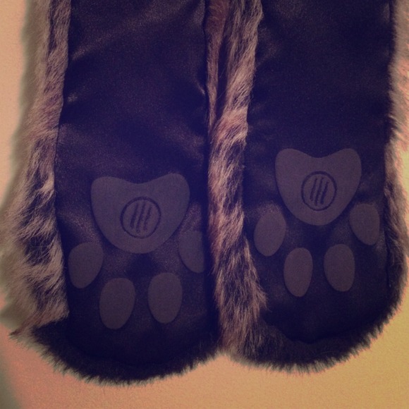 Authentic Spirit Hood