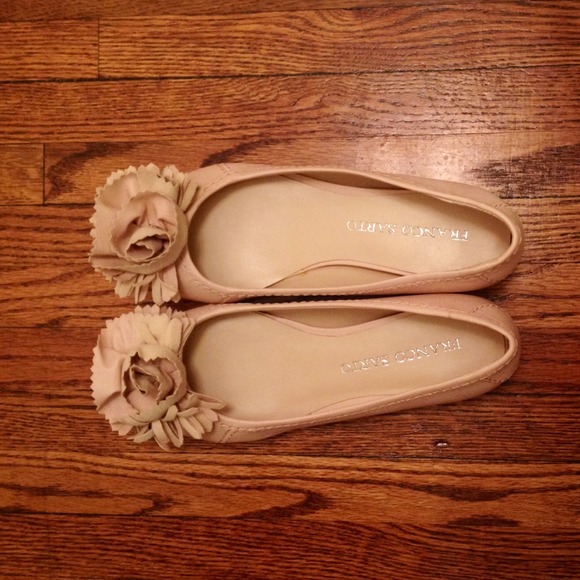 Franco Sarto Flats
