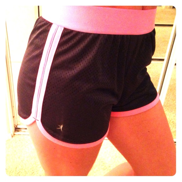 BRAND NEW Danskin workout shorts 💪🎀