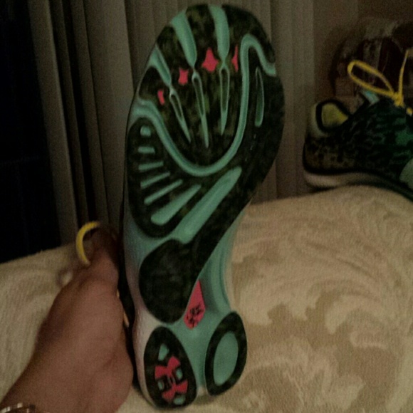 MPZ Armor sneakers size 8.5 womans - Picture 2 of 4