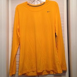 Long sleeve Dri-Fit gold top
