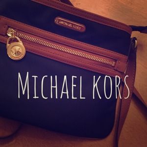 Michael Kors Kempton Crossbody