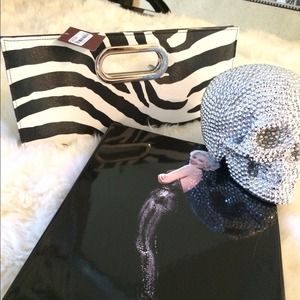 👛💎Forever21 Zebra Clutch🎀💄