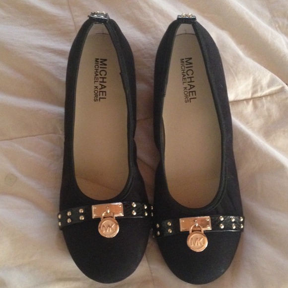 Michael kors flats