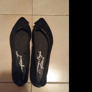 NWOT AE Navy Blue flats