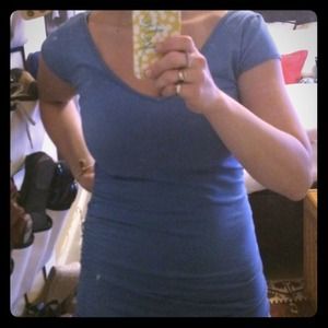 C&C double v neck tee (M)