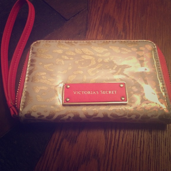 Victoria's Secret iPhone 5/5S Wallet case