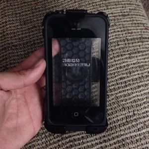 iPhone 4s lifeproof case