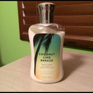 Bath & Body Works Coconut Lime Breeze Lotion 💗