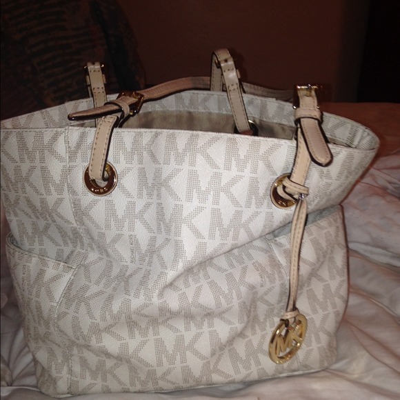 Michael Kors authentic purse.