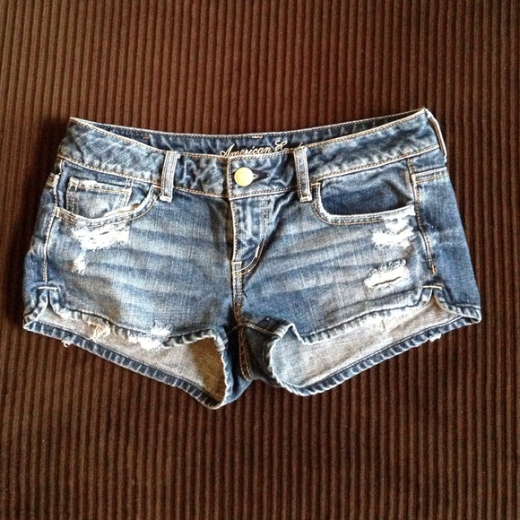 American Eagle size 2 denim shorts