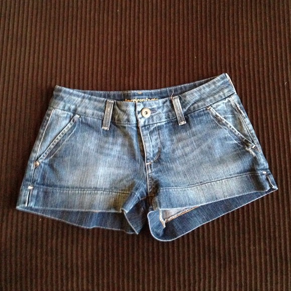 American Eagle denim shorts size 6