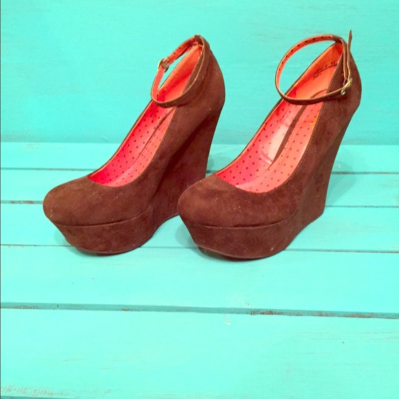 Platform Mary Jane Wedges