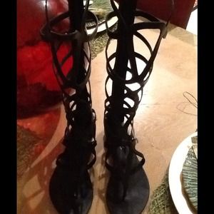 Zeus leather gladiator high knee sandal