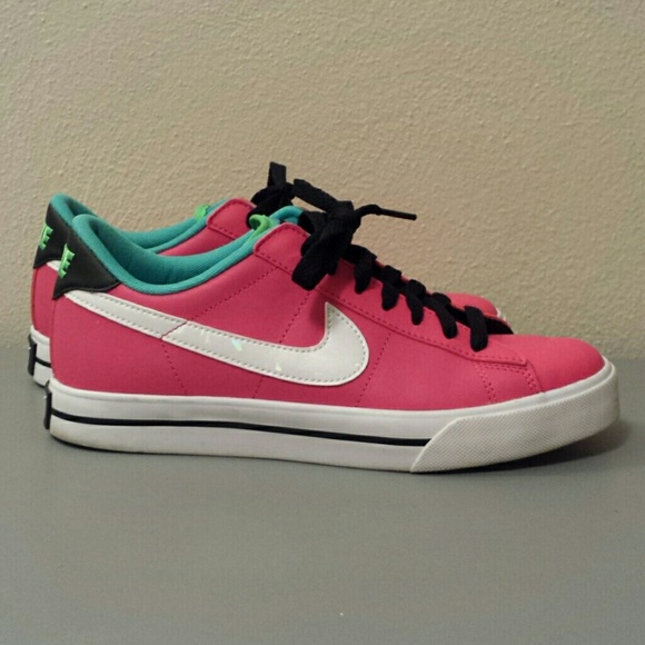 Women's Nike Shoes