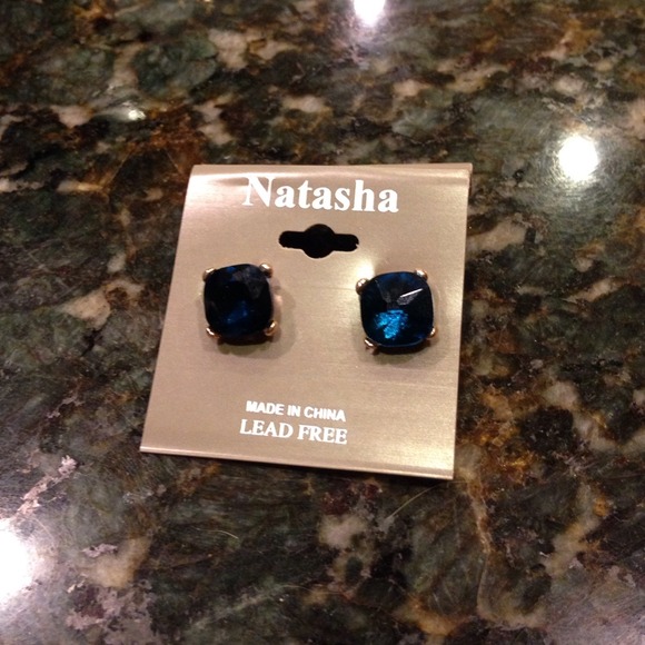 Natasha Jewelry - BUNDLED NWT Natasha earrings