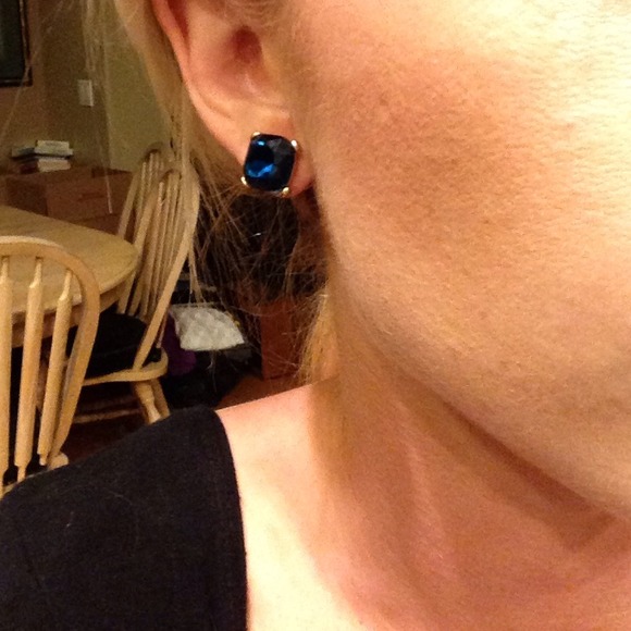 BUNDLED NWT Natasha earrings - Picture 3 of 3