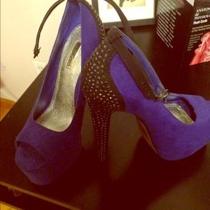 ❗️SALE❗️Wild Pair 6 inch stiletto platform heels