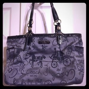 💼Black and Grey Coach Bag Excellent Condition!💼