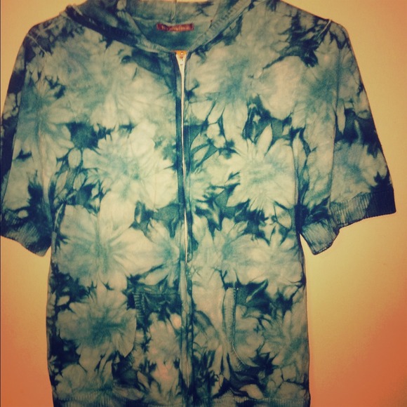 Tye dye hoodie🌳