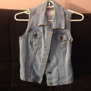 Denim sleeveless  jacket