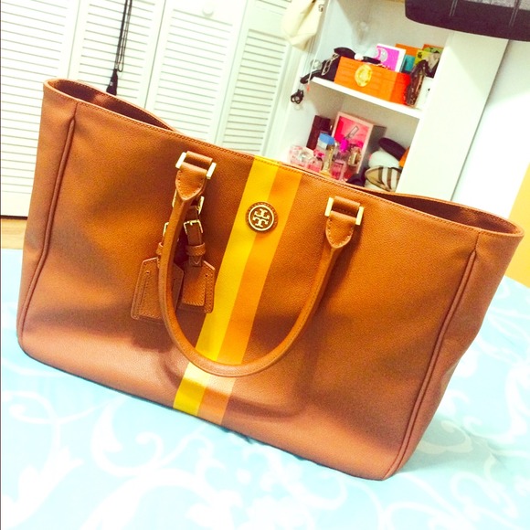 Reserve for jaminchrissy 💯 Authentic TORY BURCH