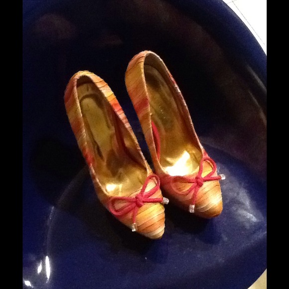 Liliana multi color shoe