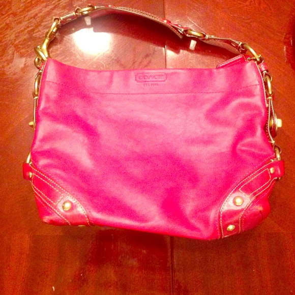 Medium Red authentic coach bag, leather
