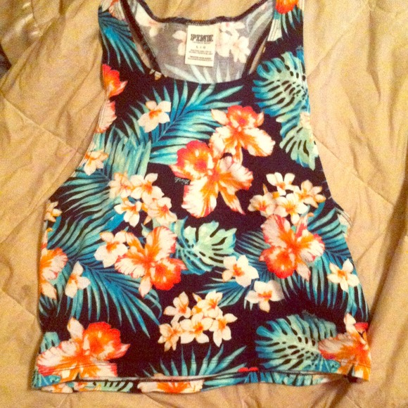 Victoria's Secret crop top worn once