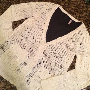 White Aeropostale sweater