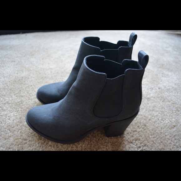 NEW H&M Black Boots