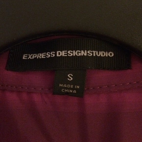 🔴on hold🔴 Short Sleeved Express Button Down - Picture 3 of 4