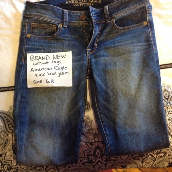 BRAND NEW w/o tags AE jeans - Picture 1 of 2